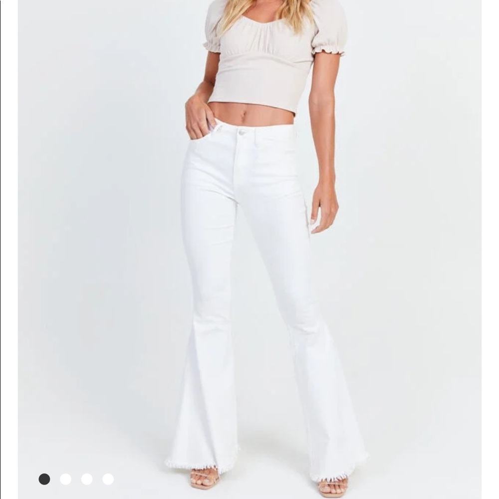 ✨3 for $40✨ Just Black High Rise Straight Leg White Jeans